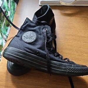 Converse All Black High-Tops